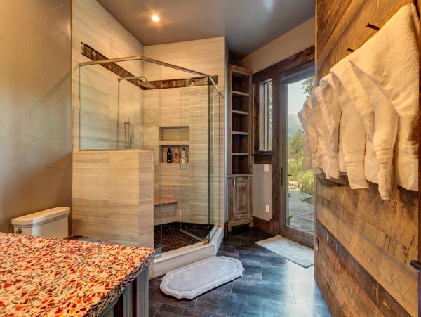 Luxury Breckenridge 5 Bedroom Home with Game Room and Views