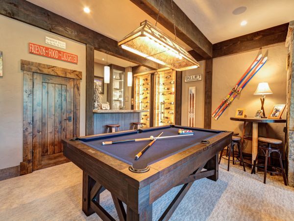 Luxury Breckenridge 5 Bedroom Home with Game Room and Views