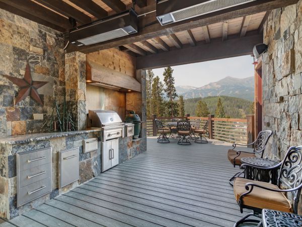 Luxury Breckenridge 5 Bedroom Home with Game Room and Views