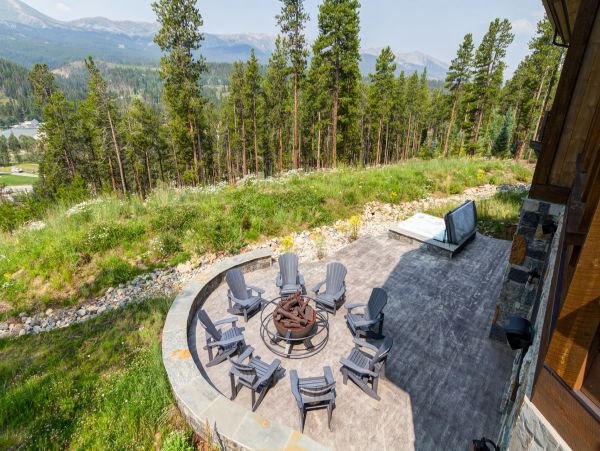 Luxury Breckenridge 5 Bedroom Home with Game Room and Views