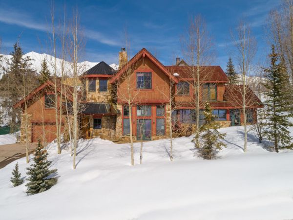 Mountain Village Vacation Home Five Bedroom Mountain Views