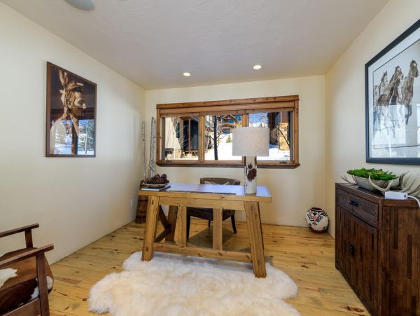 Mountain Village Vacation Home Five Bedroom Mountain Views