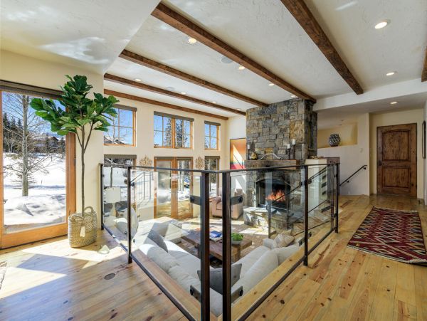 Mountain Village Vacation Home Five Bedroom Mountain Views
