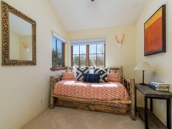 Mountain Village Vacation Home Five Bedroom Mountain Views