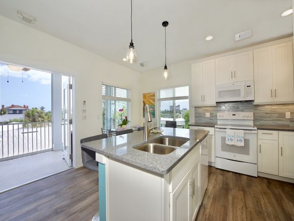Charming Vacation Home in Fort Myers With Private Pool