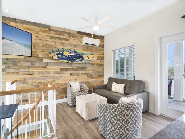Charming Vacation Home in Fort Myers With Private Pool