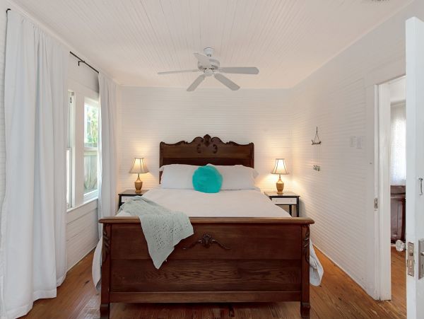 Charming Vacation Home Six Guests In Cortez Village