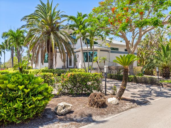 Longboat Key Stunning Vacation Home Private Pool Boat Dock