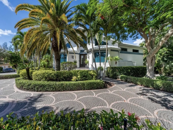 Longboat Key Canal-Front Home With Pool And Dock