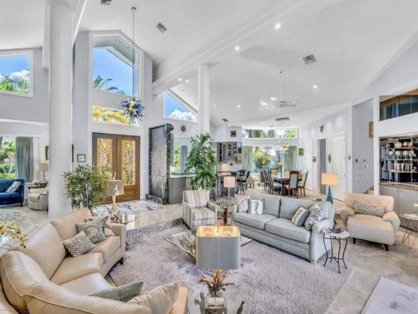 Longboat Key Canal-Front Home With Pool And Dock