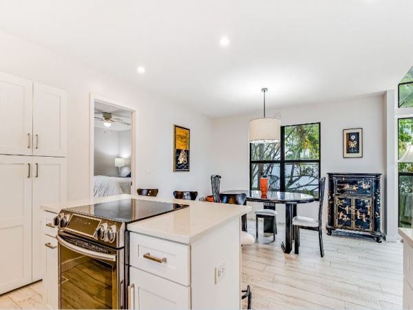 Short Walk to Beach Longboat Key Vacation Home Three Bedroom