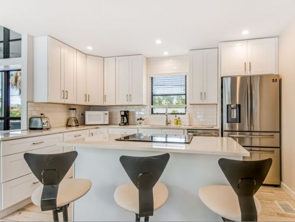 Short Walk to Beach Longboat Key Vacation Home Three Bedroom