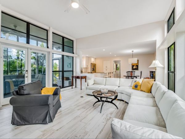 Short Walk to Beach Longboat Key Vacation Home Three Bedroom