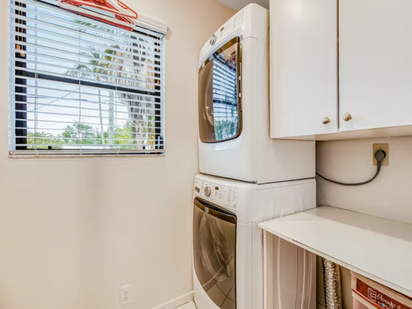 Short Walk to Beach Longboat Key Vacation Home Three Bedroom