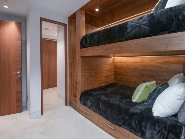 Vail Mountain View Luxury Four Bedroom Vacation Rental Home