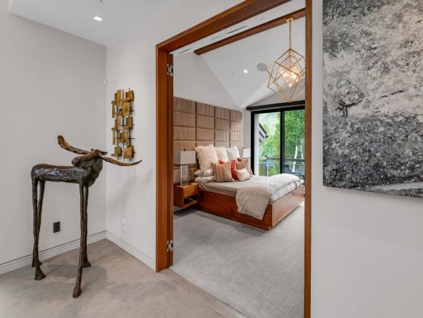 Vail Mountain View Luxury Four Bedroom Vacation Rental Home