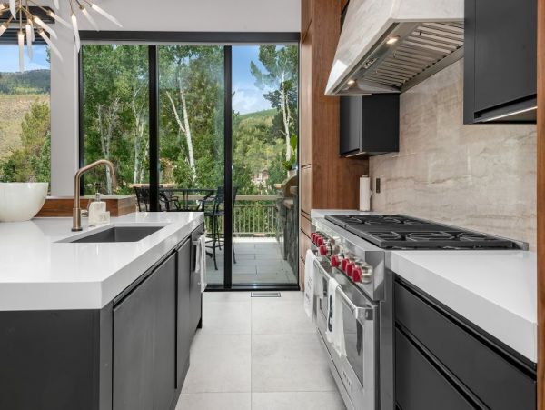 Vail Mountain View Luxury Four Bedroom Vacation Rental Home