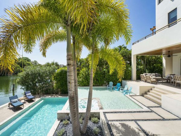 Modern Sophisticated Lido Key Luxury Vacation Pool Home