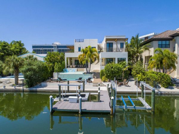 Modern Sophisticated Lido Key Luxury Vacation Pool Home