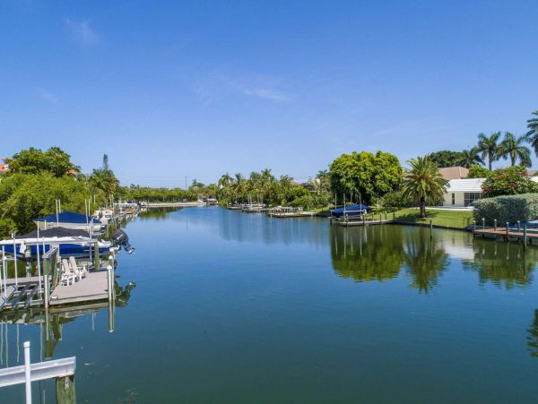 Modern Sophisticated Lido Key Luxury Vacation Pool Home