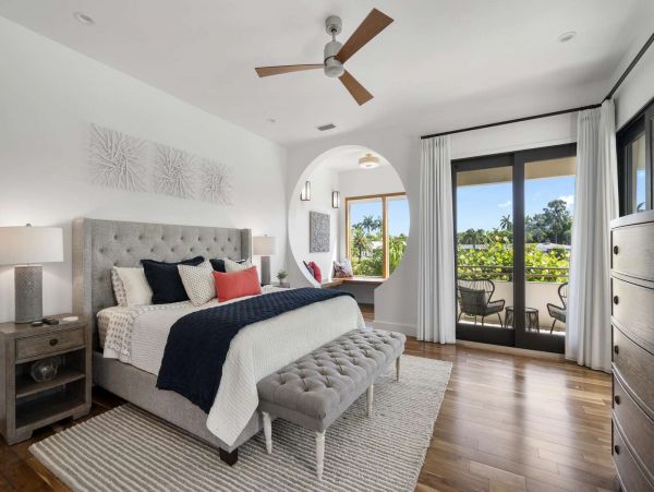 Modern Sophisticated Lido Key Luxury Vacation Pool Home