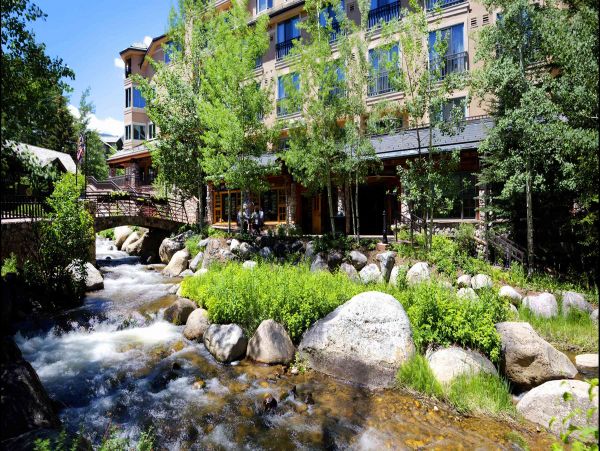 Beaver Creek 3 Bedroom Residence with Private Hot tub