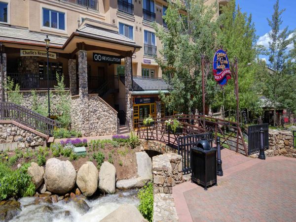 Beaver Creek 3 Bedroom Residence with Private Hot tub