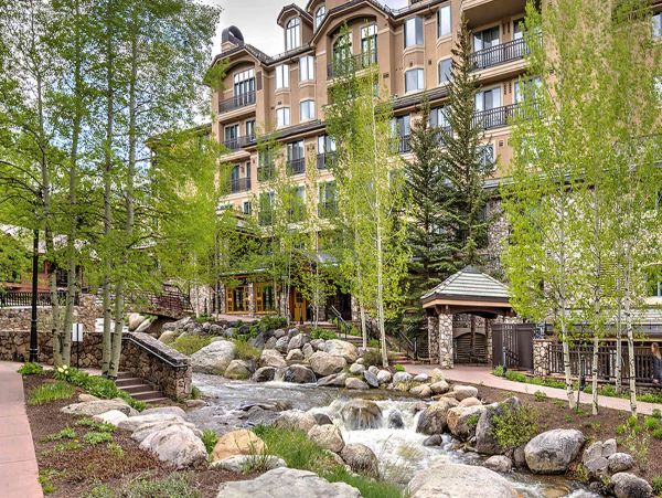 Beaver Creek 3 Bedroom Residence with Private Hot tub