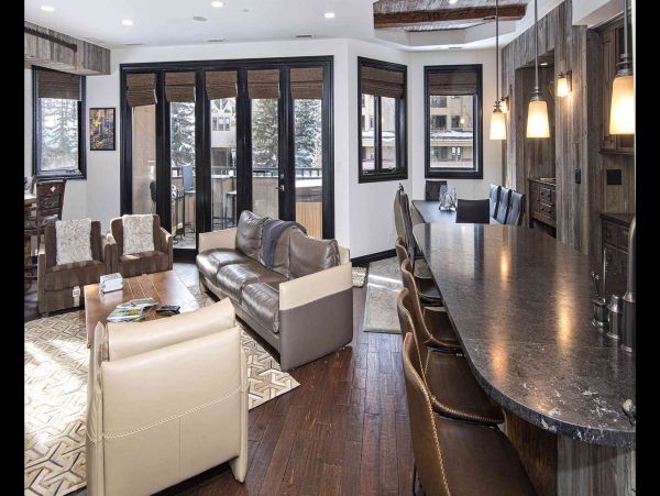 Beaver Creek 3 Bedroom Residence with Private Hot tub