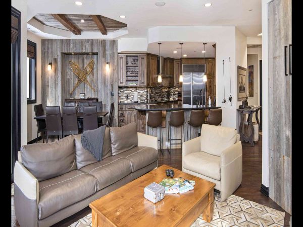 Beaver Creek 3 Bedroom Residence with Private Hot tub