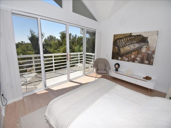 Longboat Key Vacation Condo With Pool Sleeps Six Guests