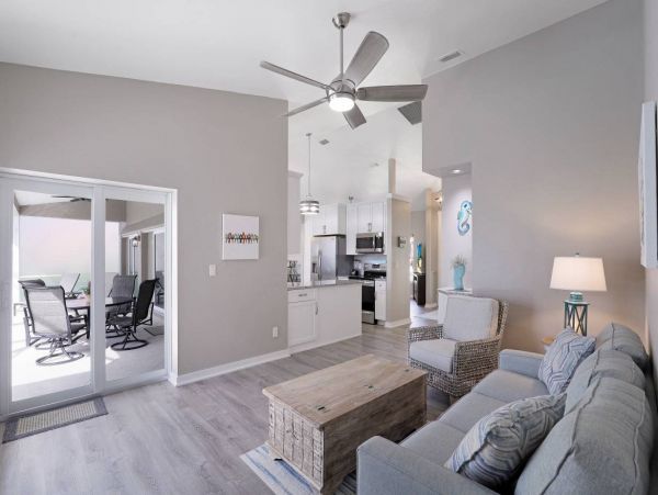 Marco Island Vacation Home With Pool Sleeps Six Guests