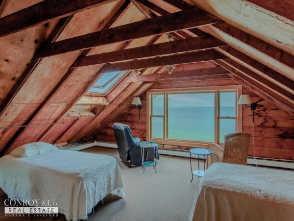 Cape Cod Home 994287