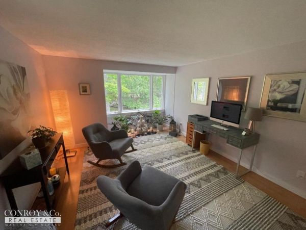 Cape Cod Home 994288
