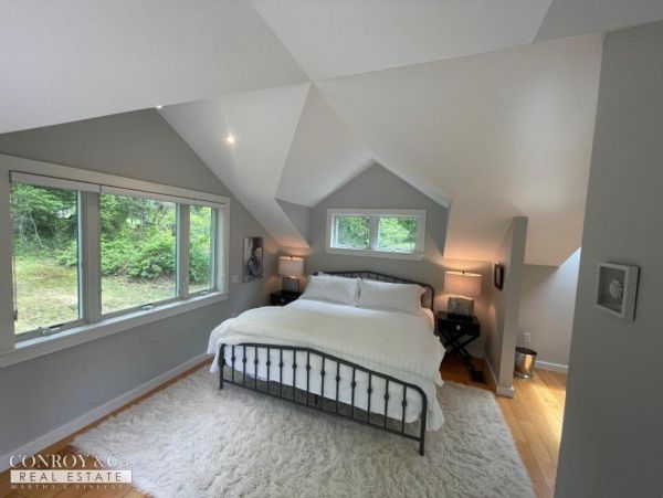 Cape Cod Home 994288