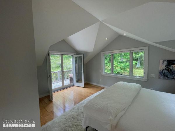Cape Cod Home 994288