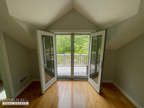 Cape Cod Home 994288