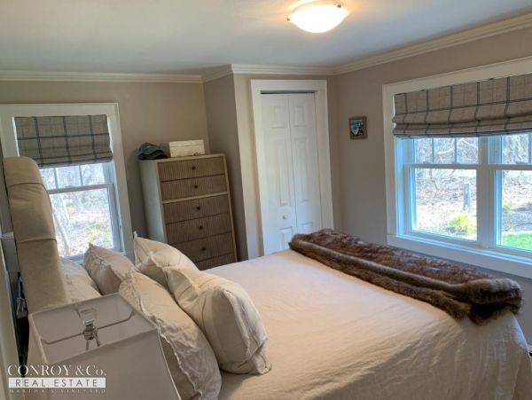 Cape Cod Home 994290