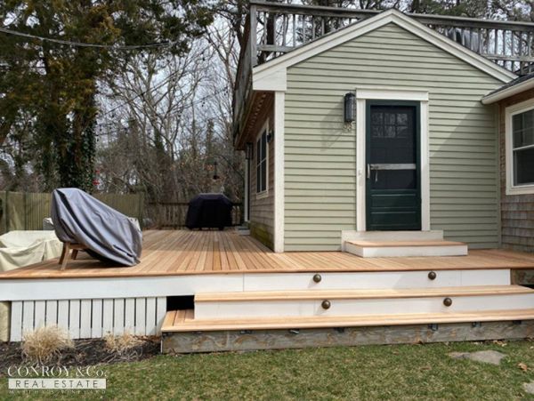Cape Cod Home 994290