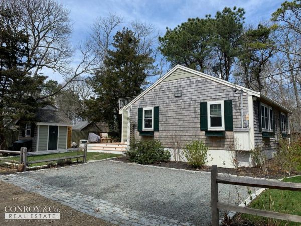 Cape Cod Home 994290