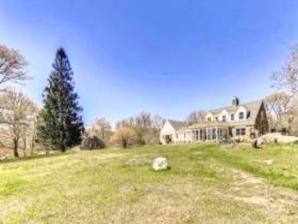 Cape Cod Home 994292