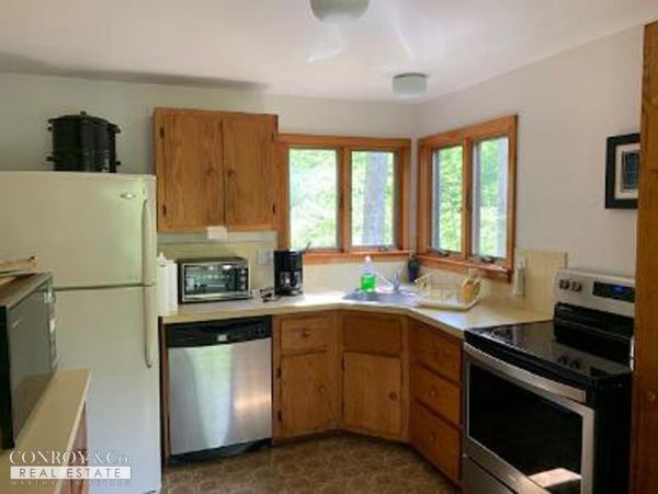 Cape Cod Home 994293