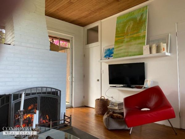 Cape Cod Home 994294