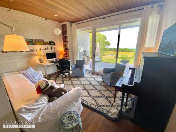 Cape Cod Home 994294