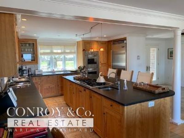Cape Cod Home 994295