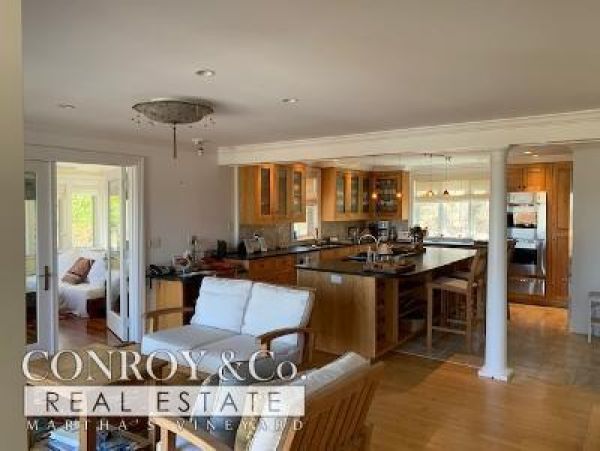 Cape Cod Home 994295