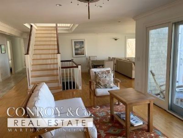 Cape Cod Home 994295