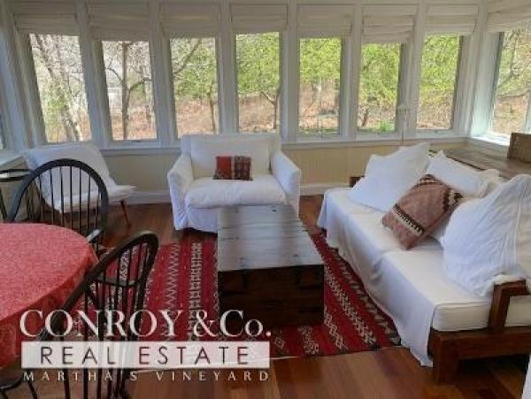 Cape Cod Home 994295