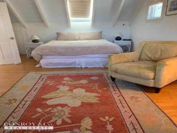 Cape Cod Home 994295