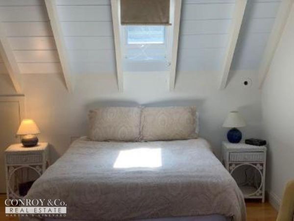Cape Cod Home 994295